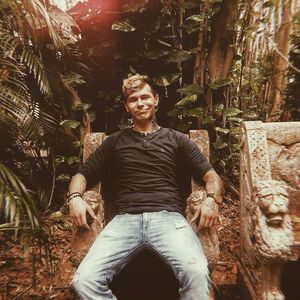 Meet your Posher, Reed